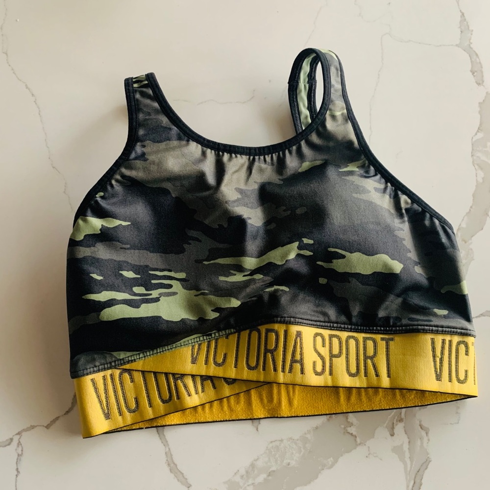 Victoria Sport sport bra camo size small